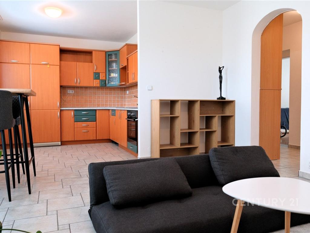 Pronájem bytu 2+kk 60 m2