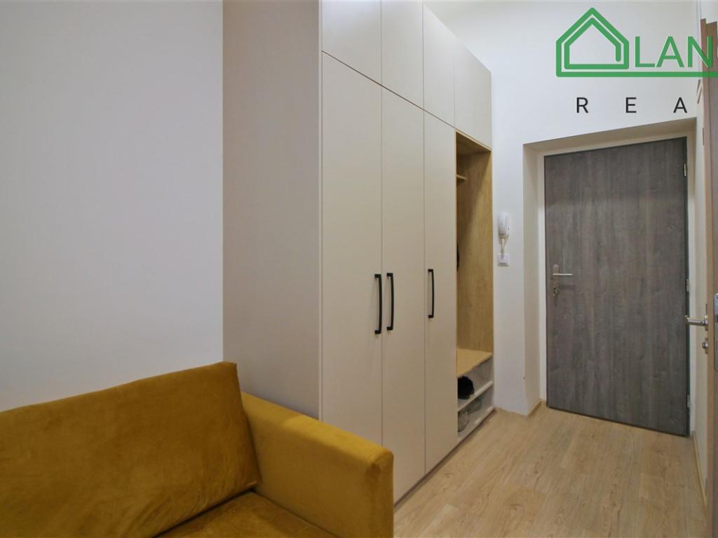 Pronájem bytu 1+kk 31 m2