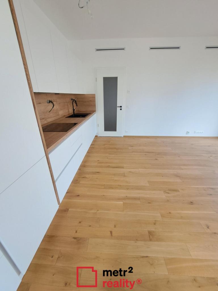 Pronájem bytu 1+kk 36 m2