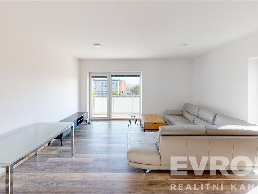 Pronájem bytu 3+kk 82 m2