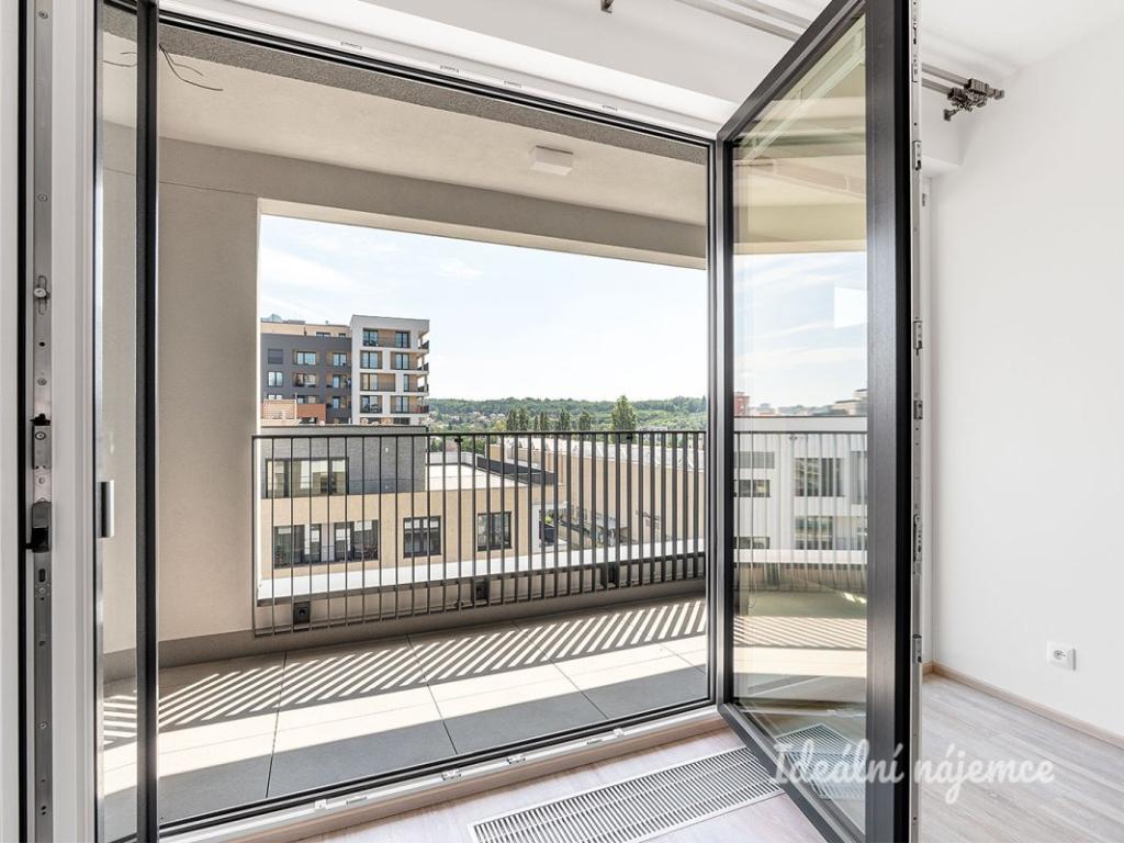 Pronájem bytu 1+kk 32 m2