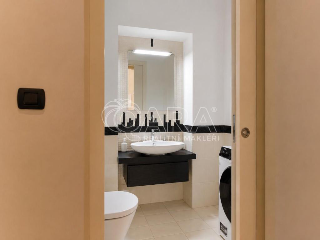 Prodej bytu 5+1 168 m2, Praha – náhled fotky 11