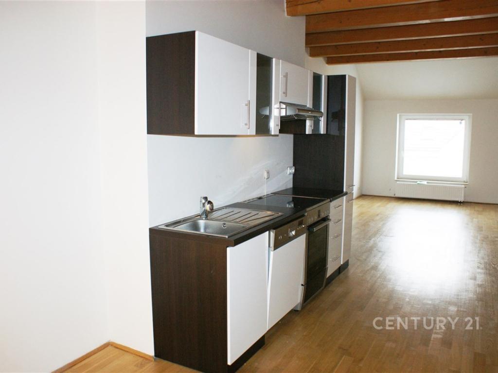 Pronájem bytu 2+kk 120 m2