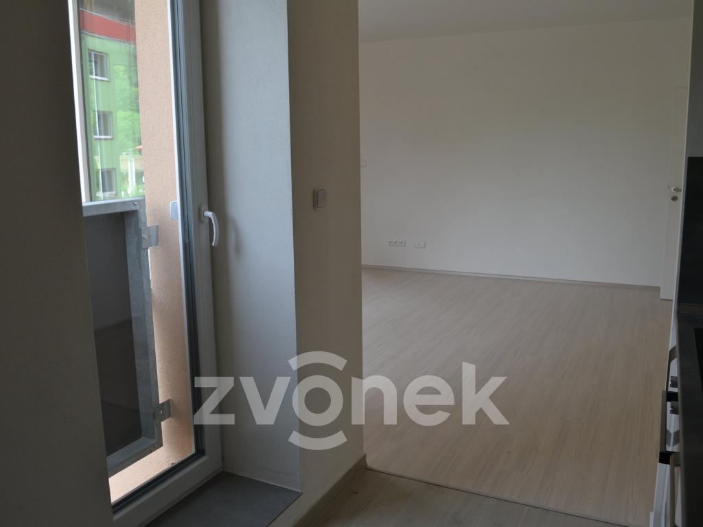 Pronájem bytu 2+kk 55 m2, Vsetín – náhled fotky 4