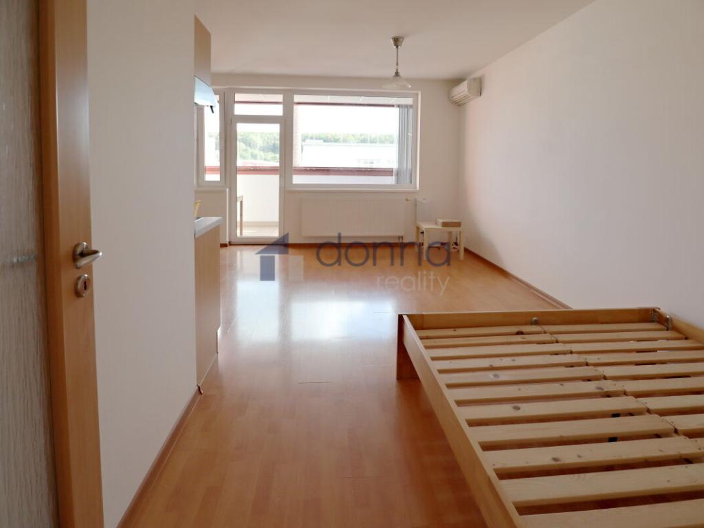 Prodej bytu 1+kk 36 m2, Praha – náhled fotky 3