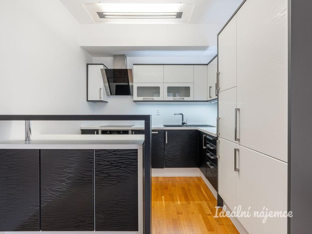 Pronájem bytu 2+kk 64 m2