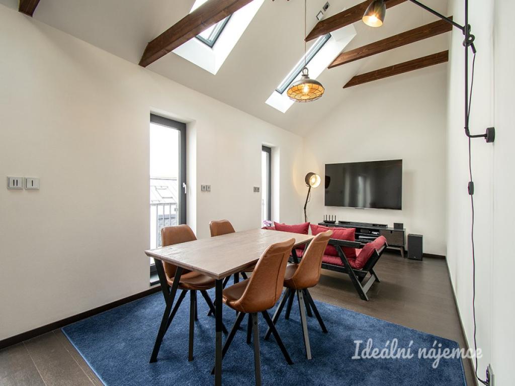 Pronájem bytu 2+kk 60 m2