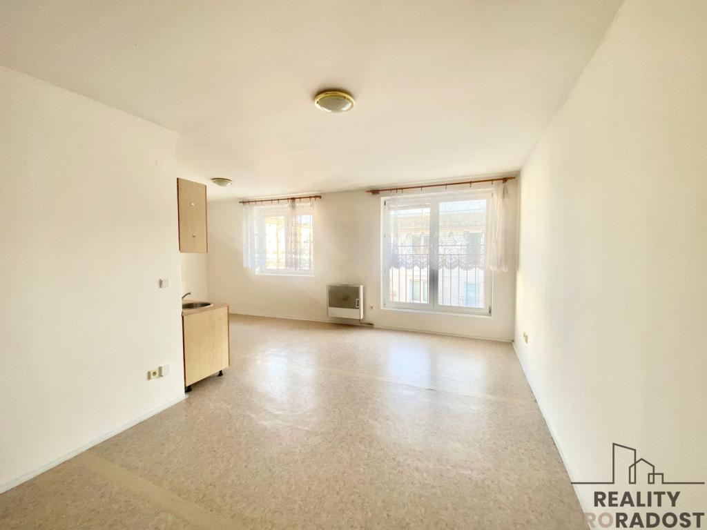 Pronájem bytu 1+kk 39 m2