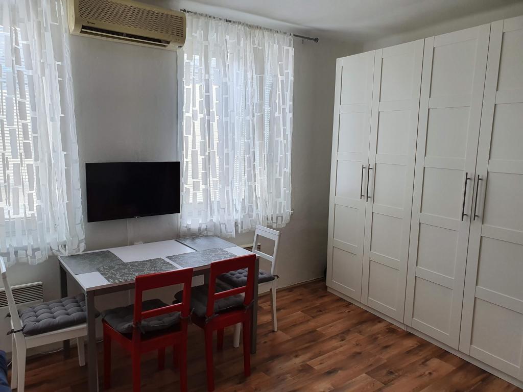 Pronajem bytu garsonka 31 m2