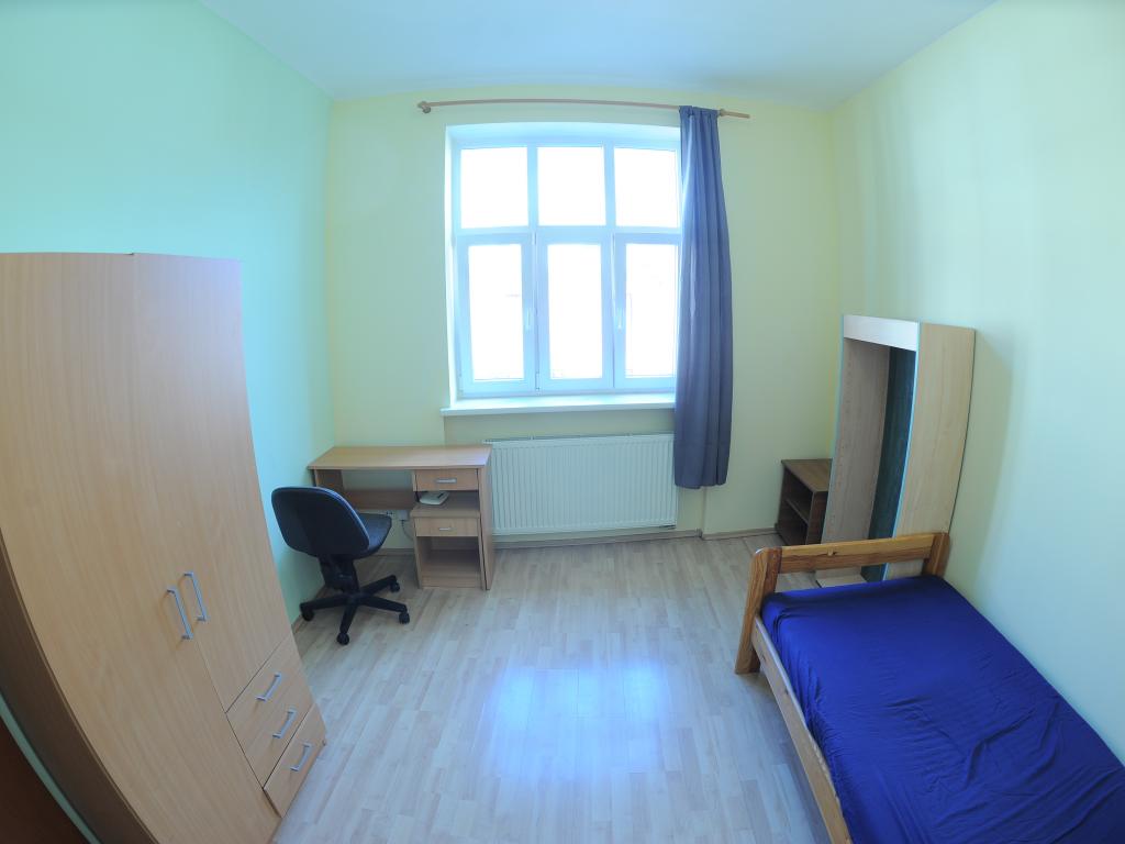 Spolubydleni bytu celý pokoj 114 m2
