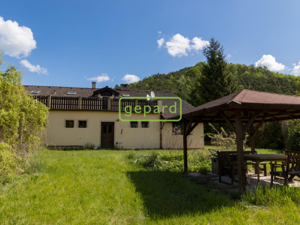 Prodej domu 330 m2