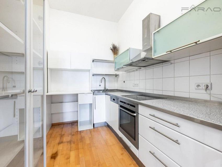Pronájem bytu 2+kk 112 m2