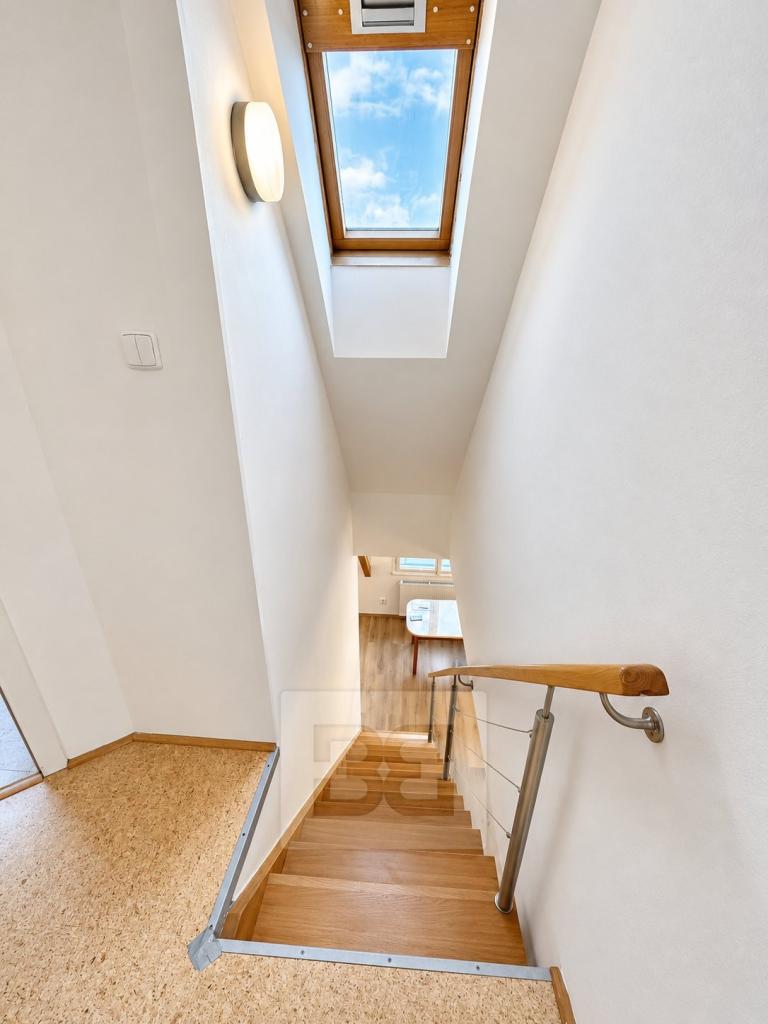 Pronájem bytu 4+kk 99 m2, Praha – náhled fotky 15