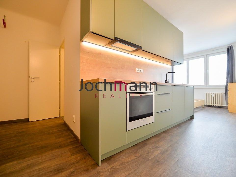 Pronájem bytu 1+1 52 m2