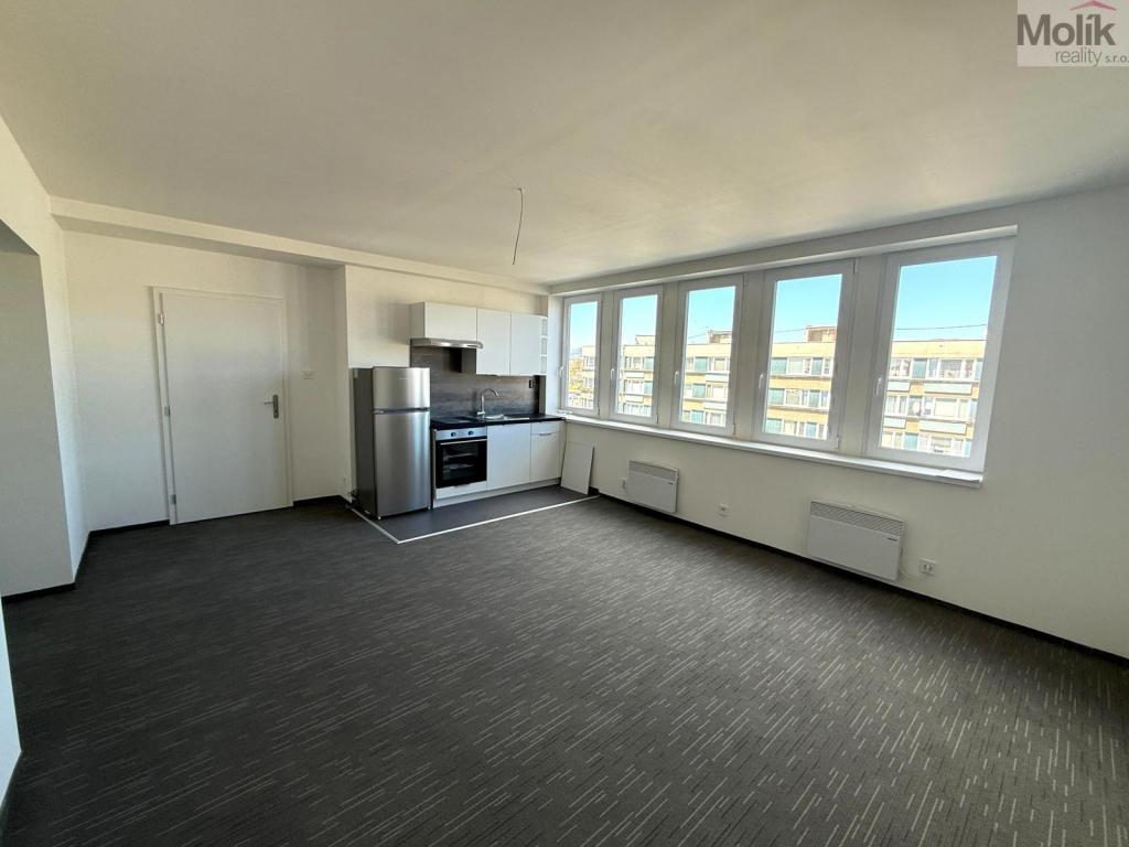 Pronájem bytu 1+kk 34 m2