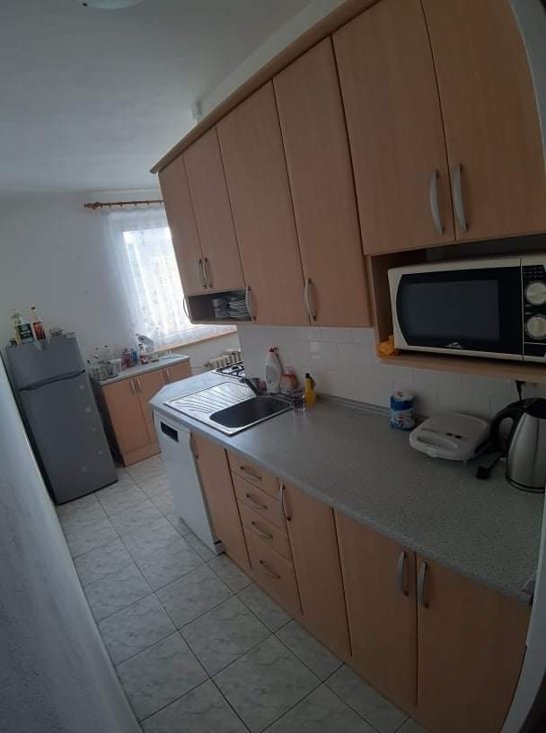 Spolubydleni bytu celý pokoj 1 m2