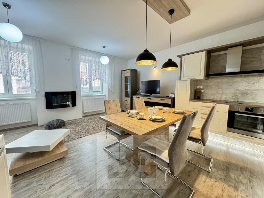 Pronájem bytu 3+kk 80 m2