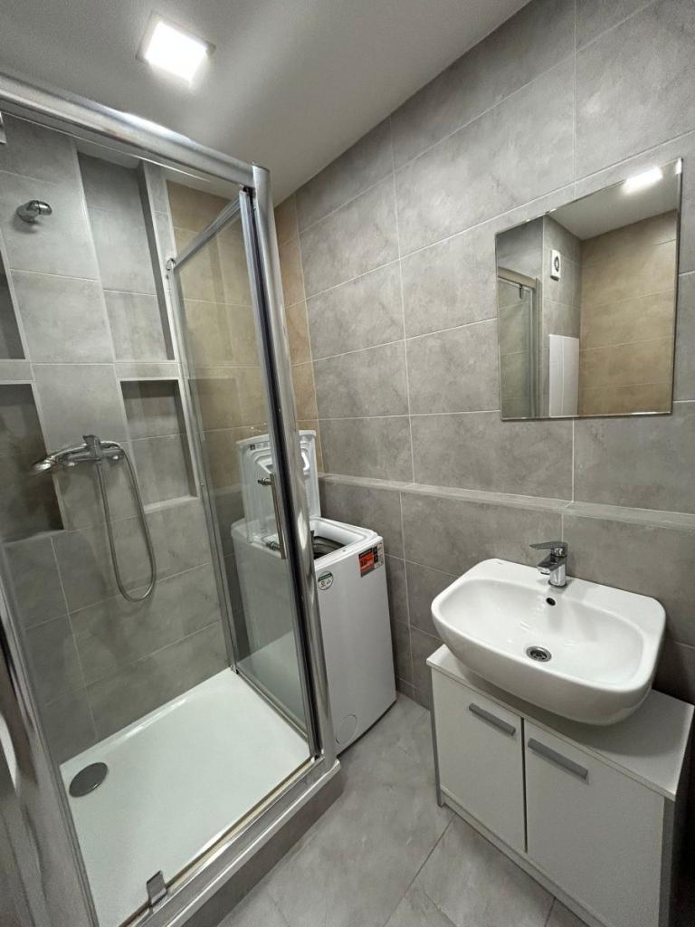 Pronájem bytu 1+kk 28 m² - Więcej