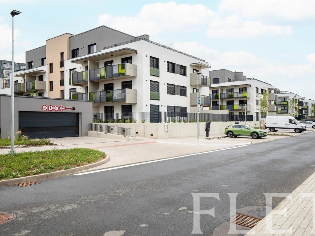 Pronájem bytu 2+kk 44 m2, Praha – náhled fotky 14