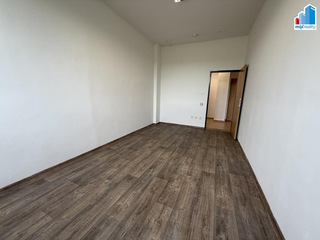 Pronájem bytu 2+1 50 m2, Strašice – náhled fotky 11