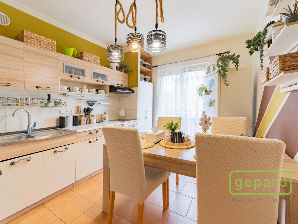 Prodej bytu 2+1 54 m² – pohled 2