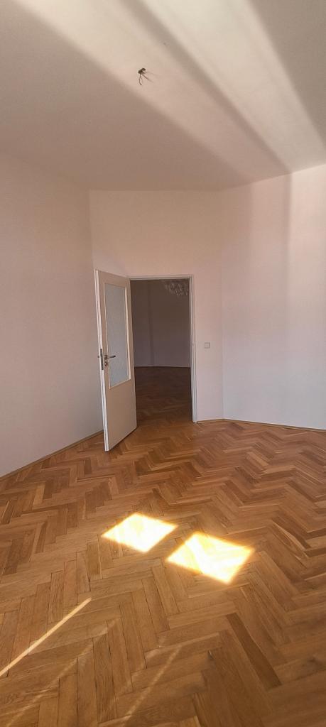 Pronájem bytu 3+1 108 m2, Olomouc – náhled fotky 12