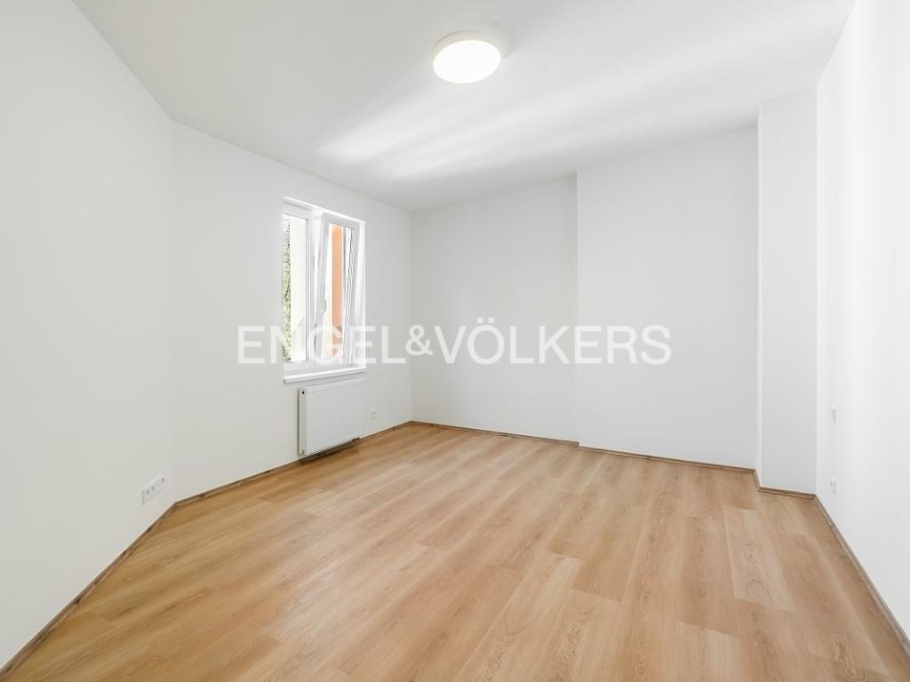 Pronájem bytu 2+kk 65 m2