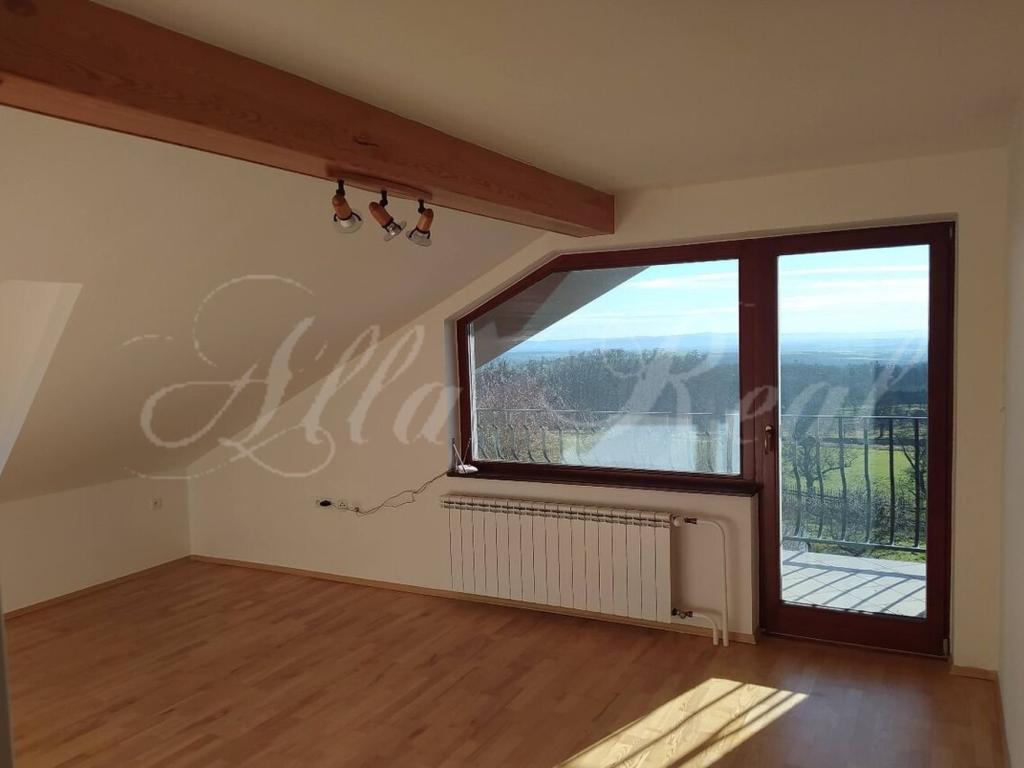 Pronájem bytu 3+kk 100 m2
