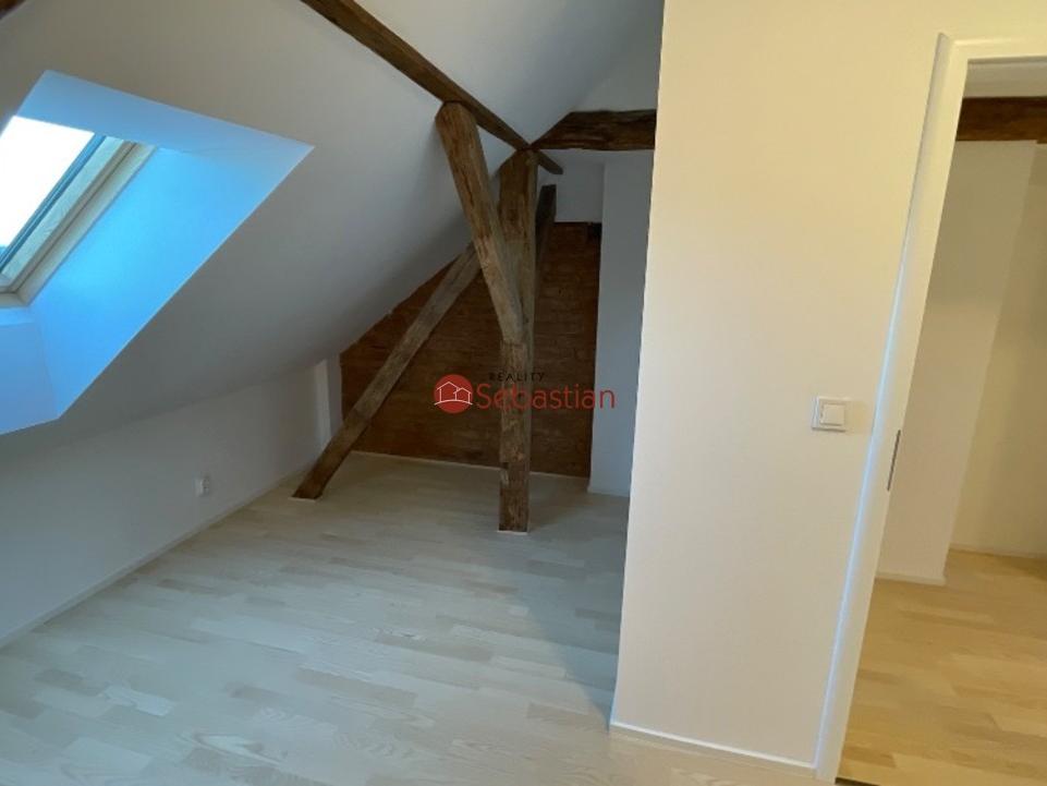 Pronájem bytu 4+kk 99 m2, Hořice – náhled fotky 9