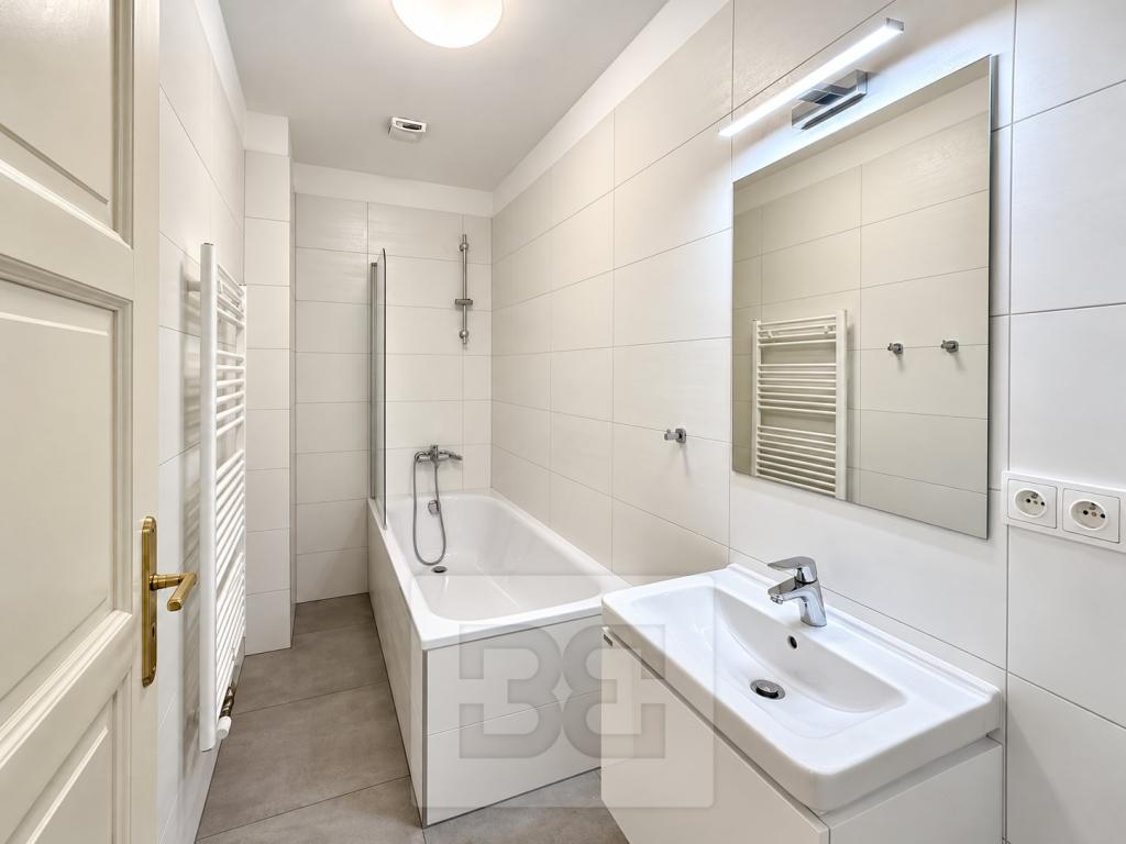 Pronájem bytu 2+kk 72 m2, Praha – náhled fotky 14