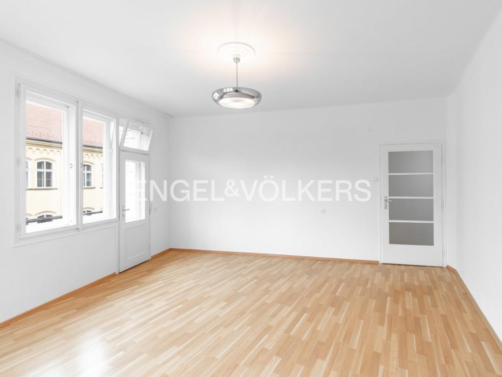 Pronájem bytu 1+1 48 m2