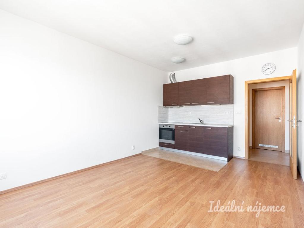 Pronájem bytu 1+kk 32 m2
