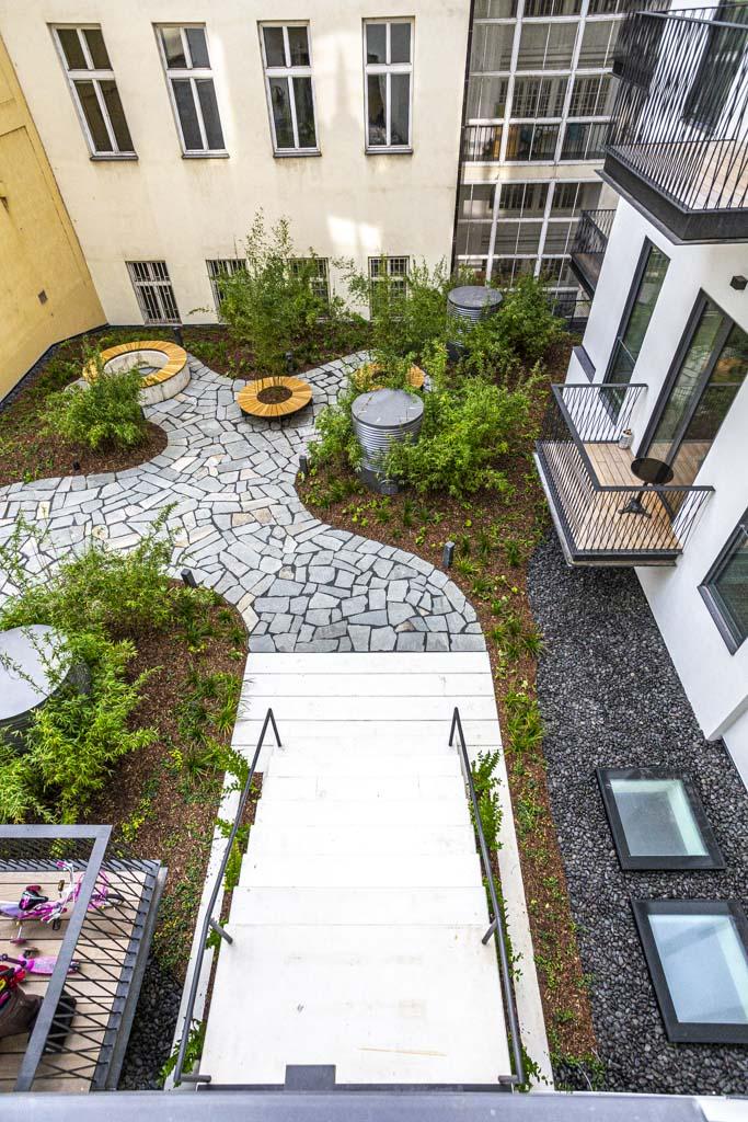 Pronájem bytu 2+kk 72 m2, Praha – náhled fotky 17