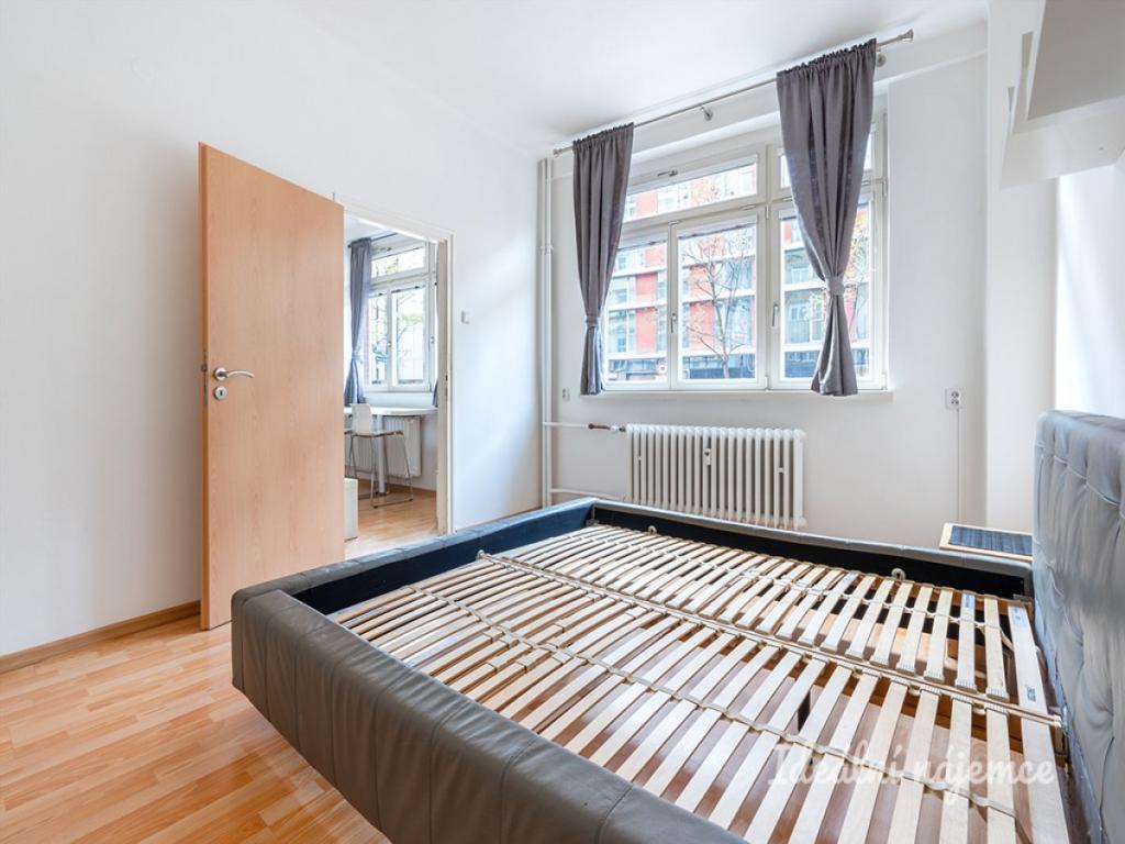 Pronájem bytu 2+kk 32 m2