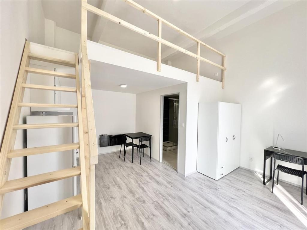 Pronájem bytu 1+kk 22 m2