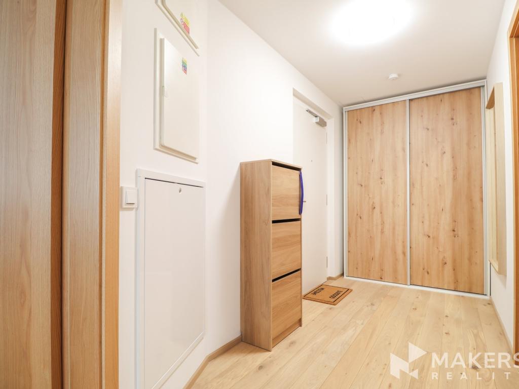 Pronájem bytu 2+kk 60 m2, Praha – náhled fotky 8