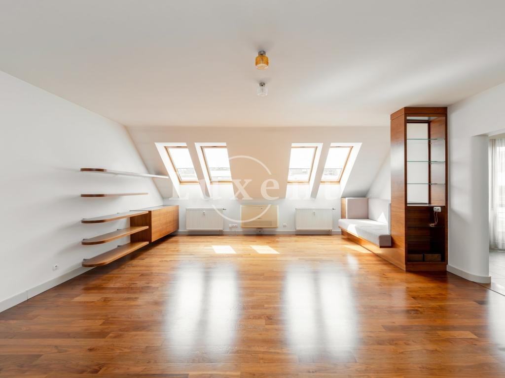 Pronájem bytu 4+1 294 m2