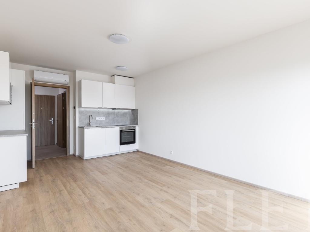 Pronájem bytu 1+kk 33 m2