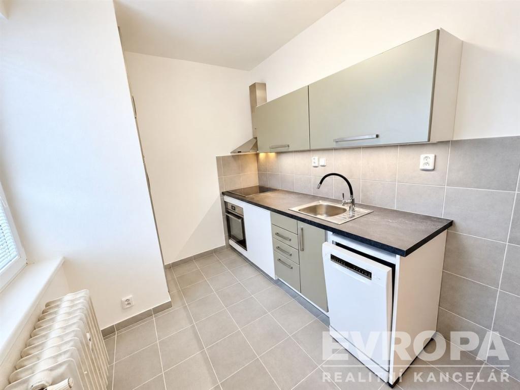 Pronájem bytu 2+1 56 m2