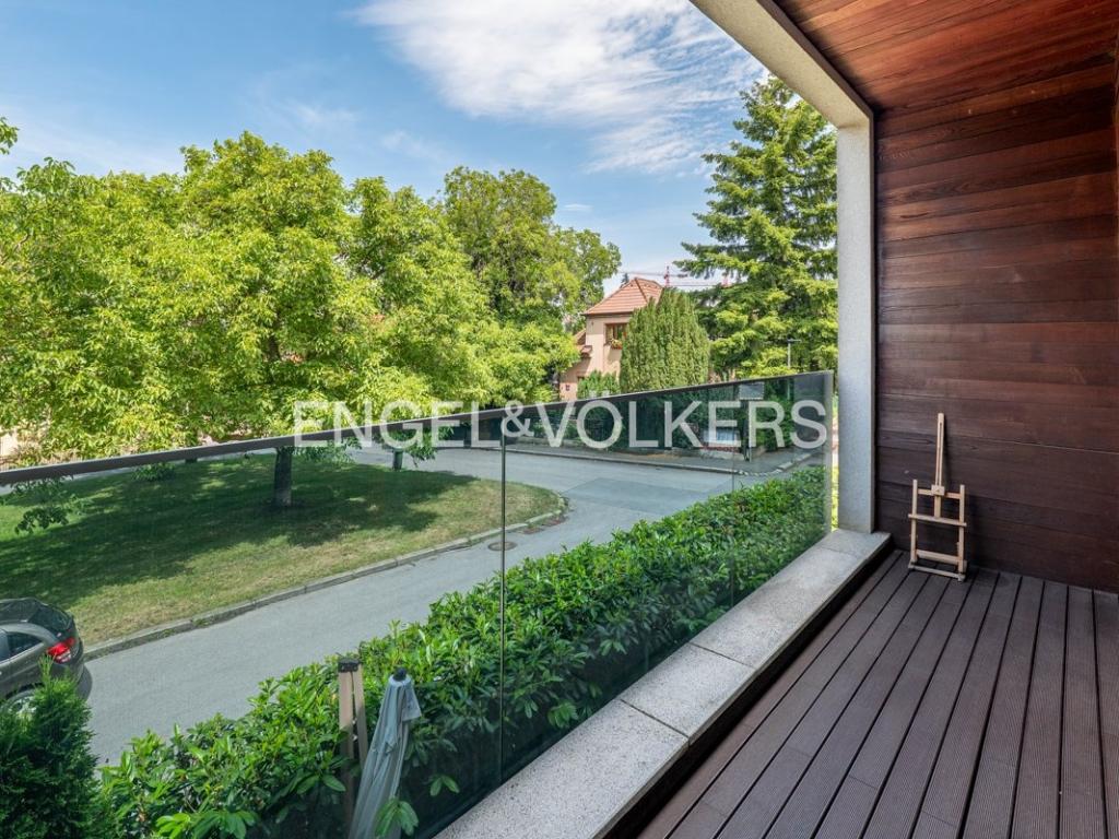 Pronájem bytu 4+1 151 m2