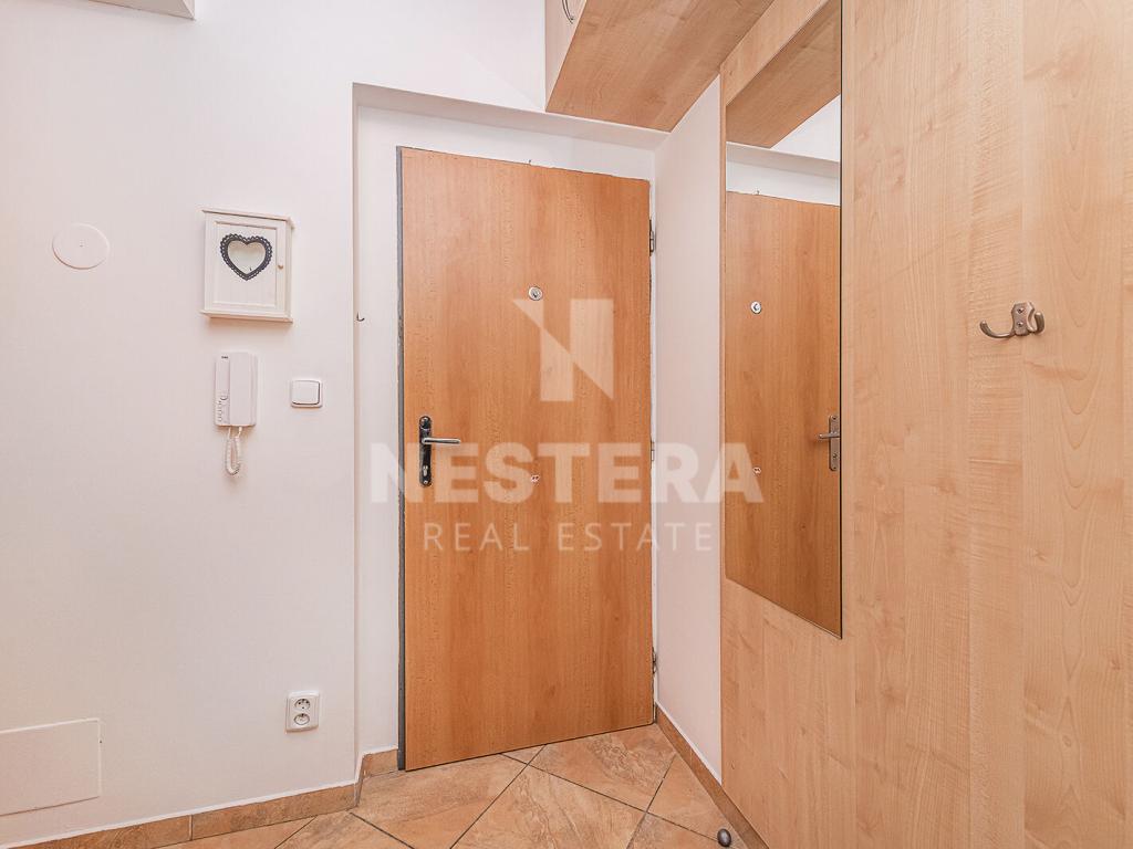 Prodej bytu 3+kk 77 m2, Praha – náhled fotky 27