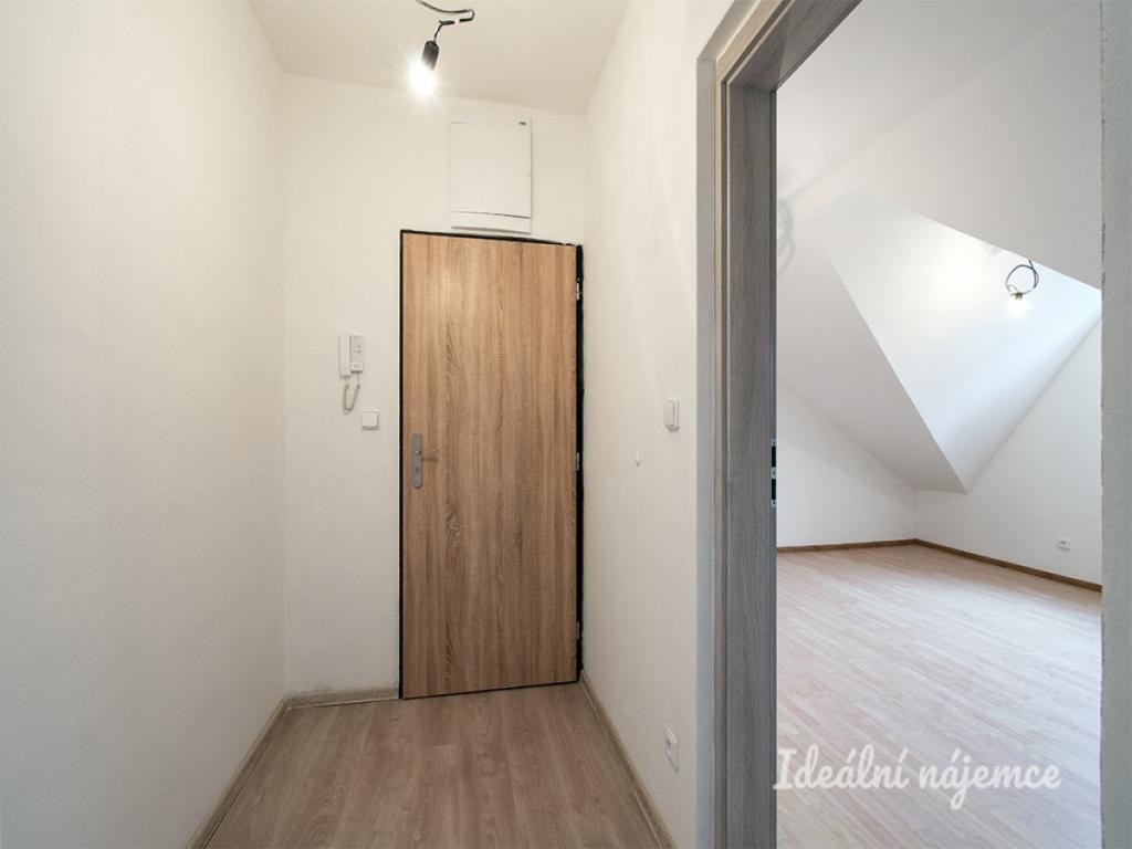 Pronájem bytu 2+kk 66 m2