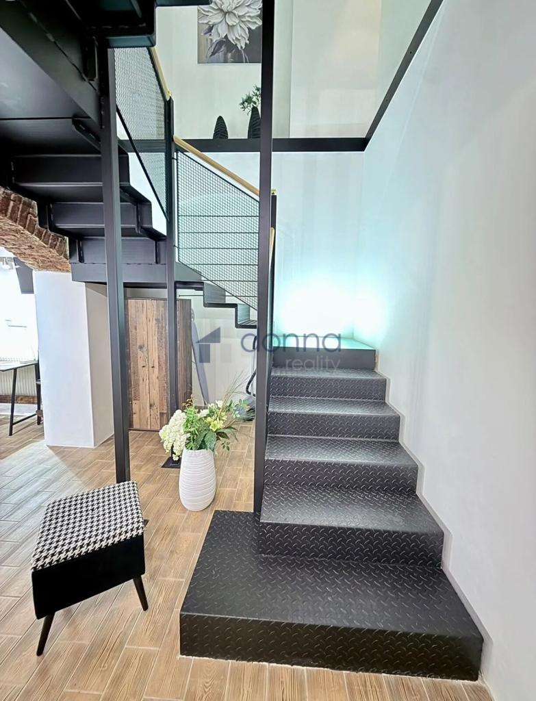 Pronájem bytu 1+kk 94 m2, Praha – náhled fotky 11