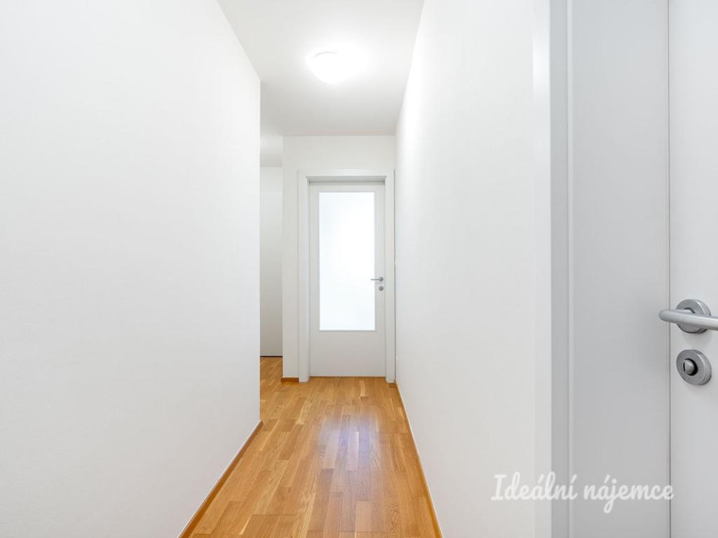 Pronájem bytu 2+kk 64 m2, Praha – náhled fotky 14