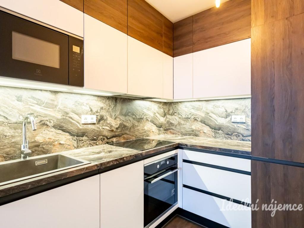 Pronájem bytu 2+kk 43 m2