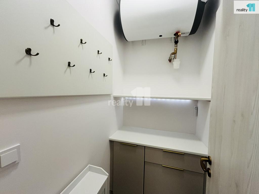 Pronájem bytu 1+1 37 m2, Praha – náhled fotky 10