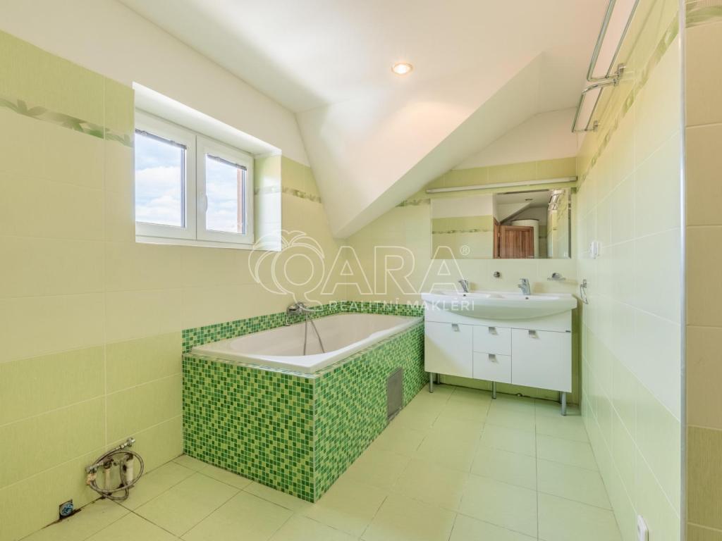 Prodej domu 362 m2, Zvánovice – náhled fotky 19