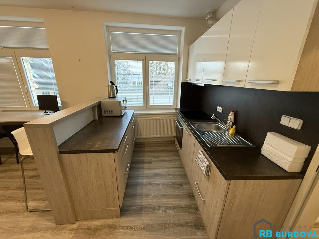 Pronájem bytu 1+kk 35 m2