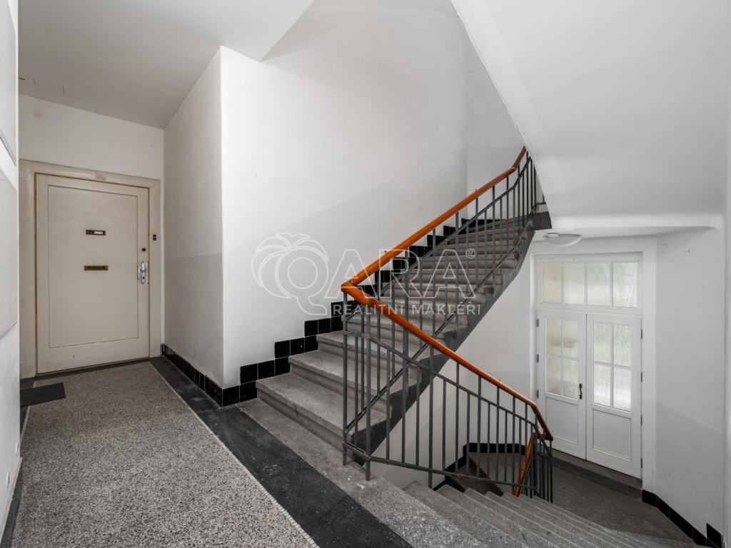 Prodej bytu 1+1 53 m2, Praha – náhled fotky 22