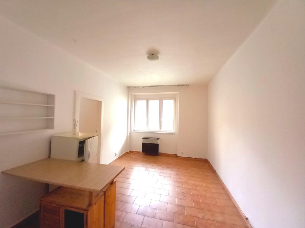 Pronájem bytu 2+kk 52 m2